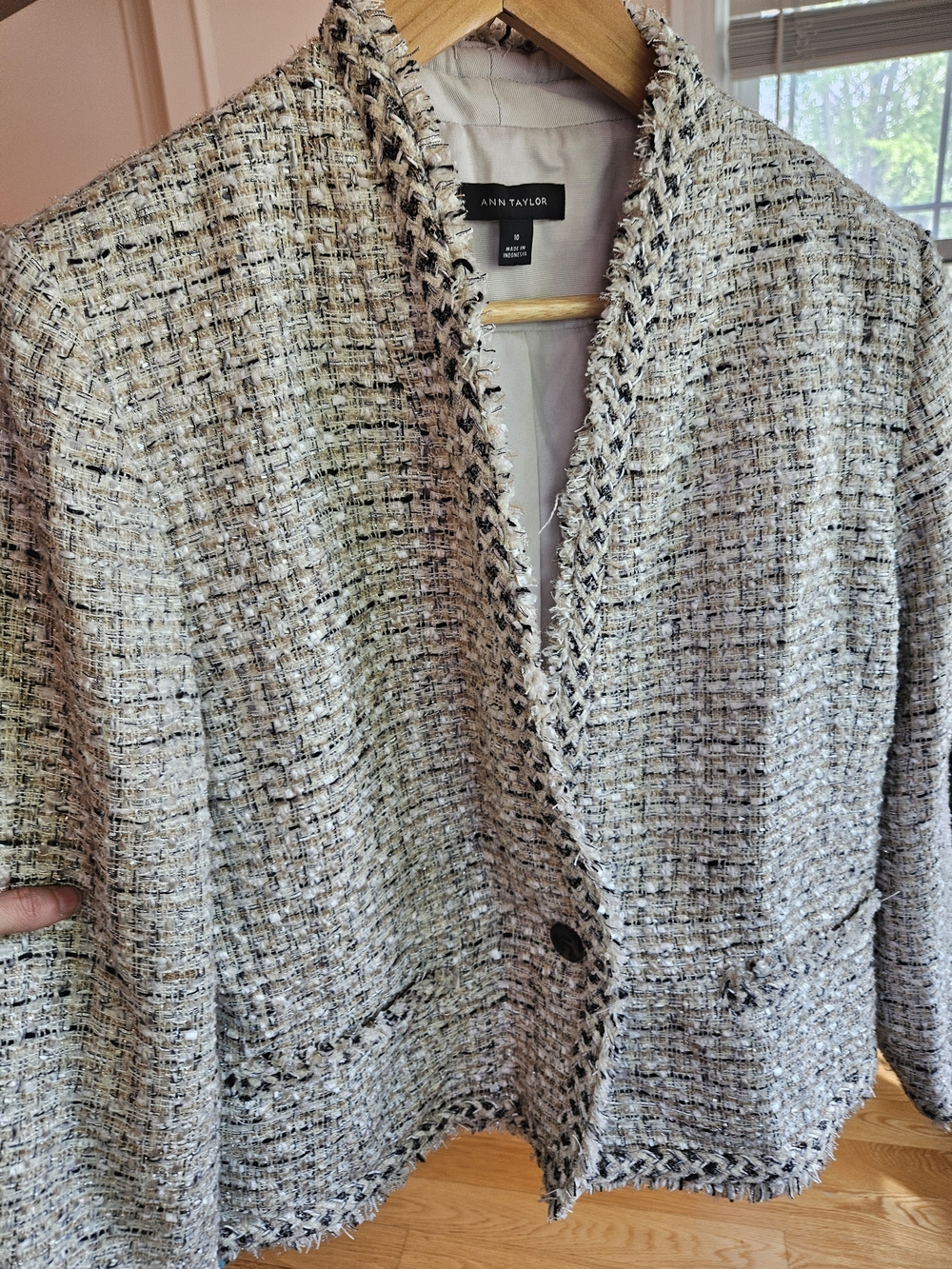 Ann Taylor Cream and Black Tweed Open-Front Blazer